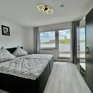 Nujen- Und Zuffenhausen Appartement