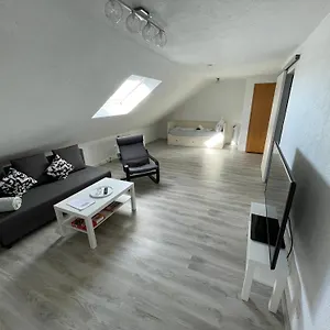 Moderne Gemuetliche 2-zimmer Bad-cannstatt Appartement
