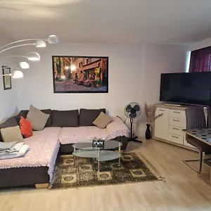 Im Si-centrum 1-zimmer Apart#musical#messe#flughafen Apartment