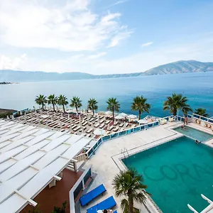 Otel Coral & Radhimë